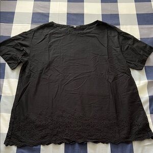 Uniqlo Elegant Black Women's Top